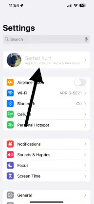 iPhone 设置页面顶部