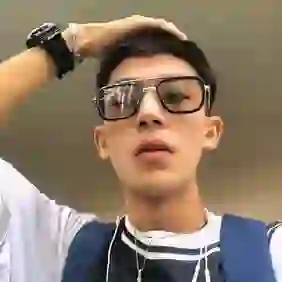 爱喝尖叫的头像